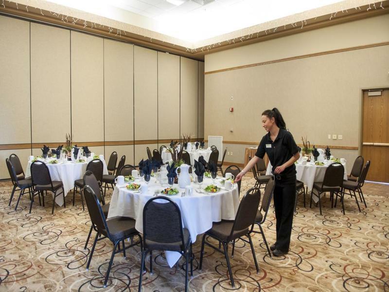 Hotel Spearfish-convention Center By Ihg